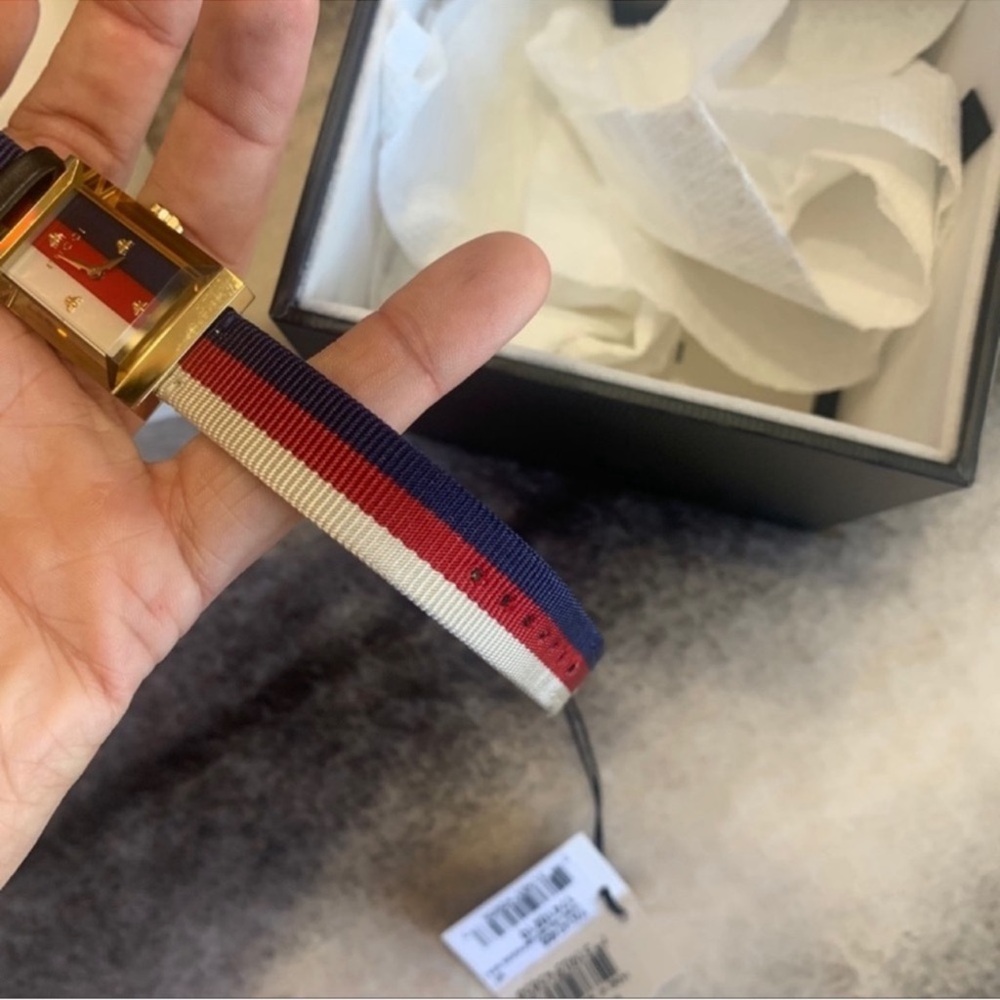 Gucci G- Frame Logo Red White Blue Watch YA147405 - Picture 9 of 15
